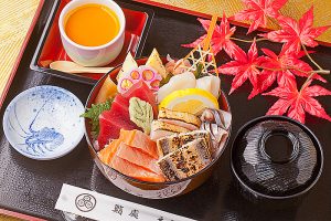 南三陸キラキラ秋旨丼【鮨処 えんどう鮨】