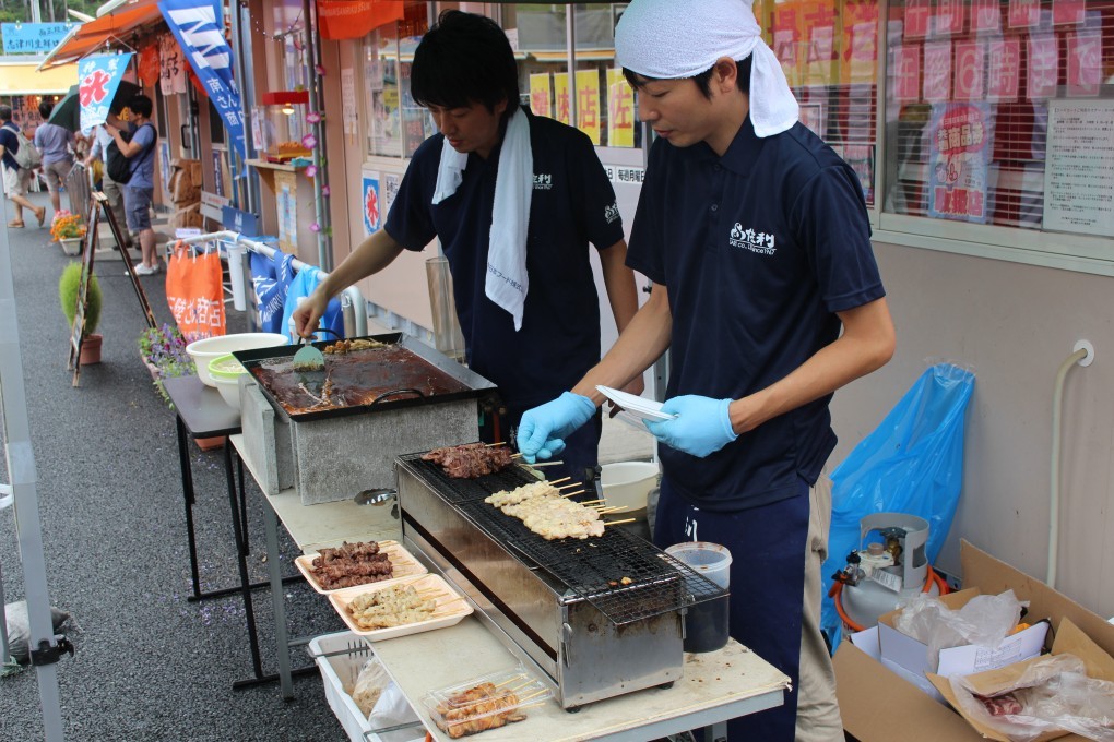 佐利のイベント時限定・隠れグルメ！！志津川ホルモン・焼鳥を店頭販売！！