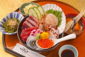 今日の一丼！「創菜旬魚 はしもと」のキラキラ秋旨丼