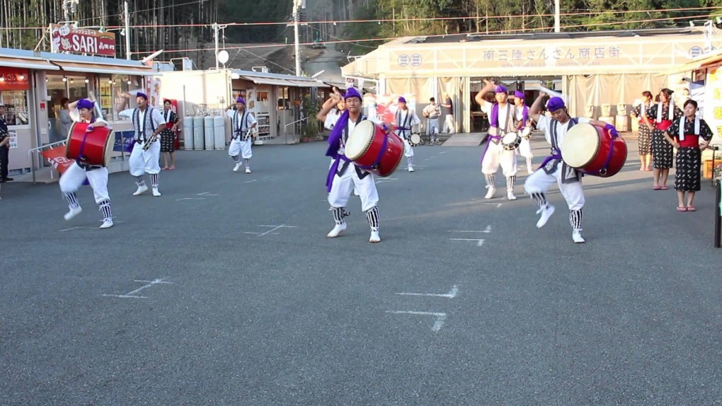 本日９月２５日（月）沖縄県糸満市・西崎青年会エイサー演舞がございます！