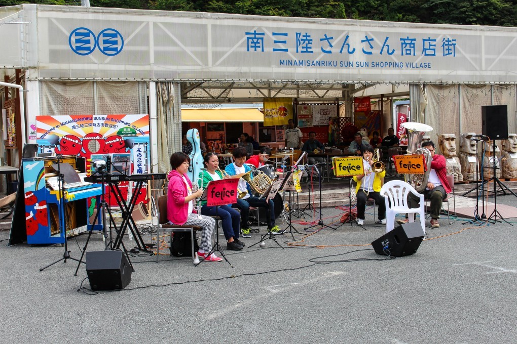 がんばるママの！美魔女カーニバル！音楽コンサート開催中＼(^o^)／