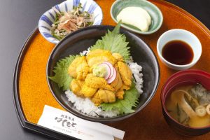 今週のイチ丼！「創菜旬魚 はしもと」のキラキラうに丼