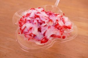 宮城県産の苺をたっぷり使った”ベジカフェ”の『贅沢けずり苺』！