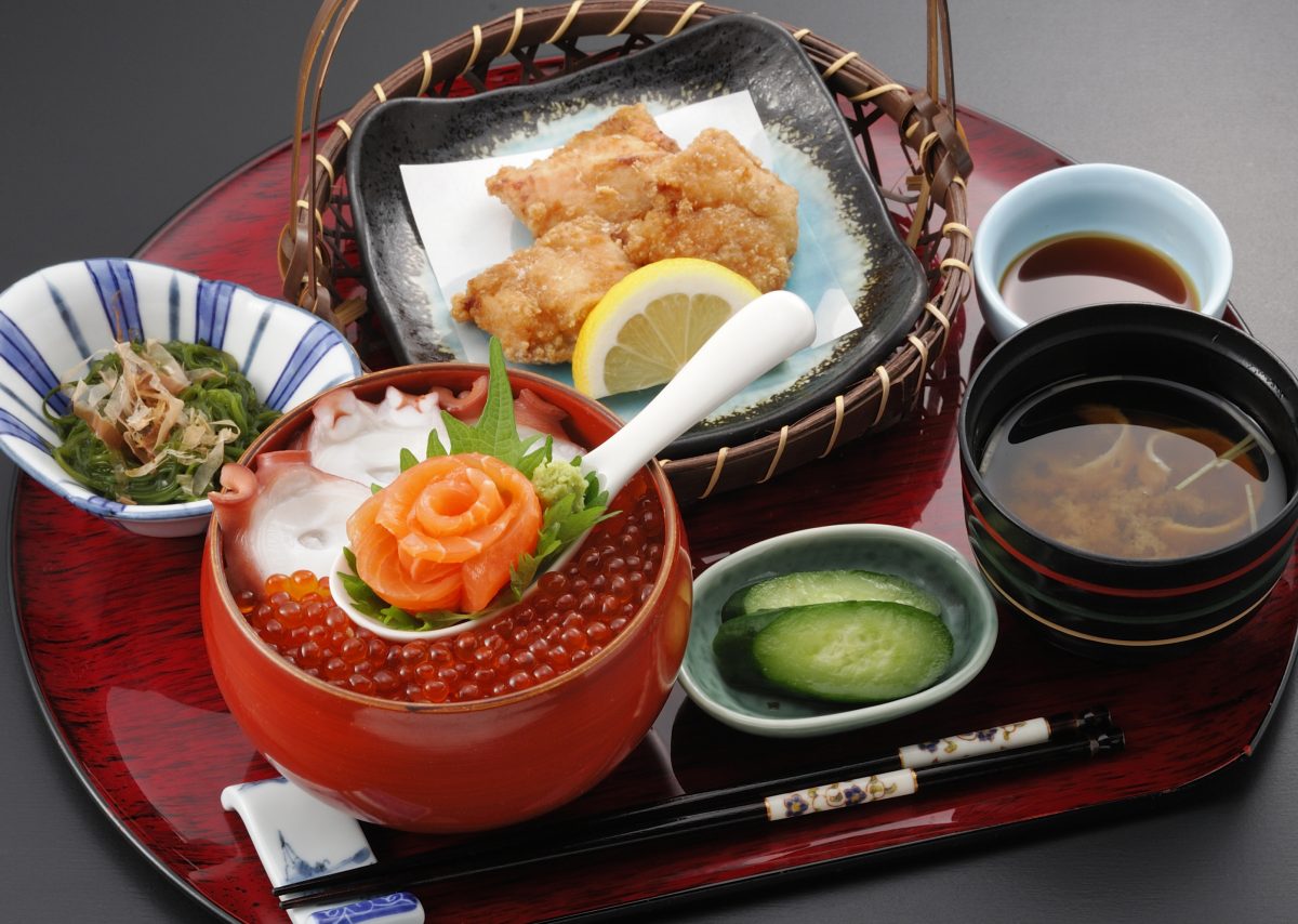 今週のイチ丼！ミシュランガイド宮城掲載店「創菜旬魚 はしもと」のキラキラいくら丼！