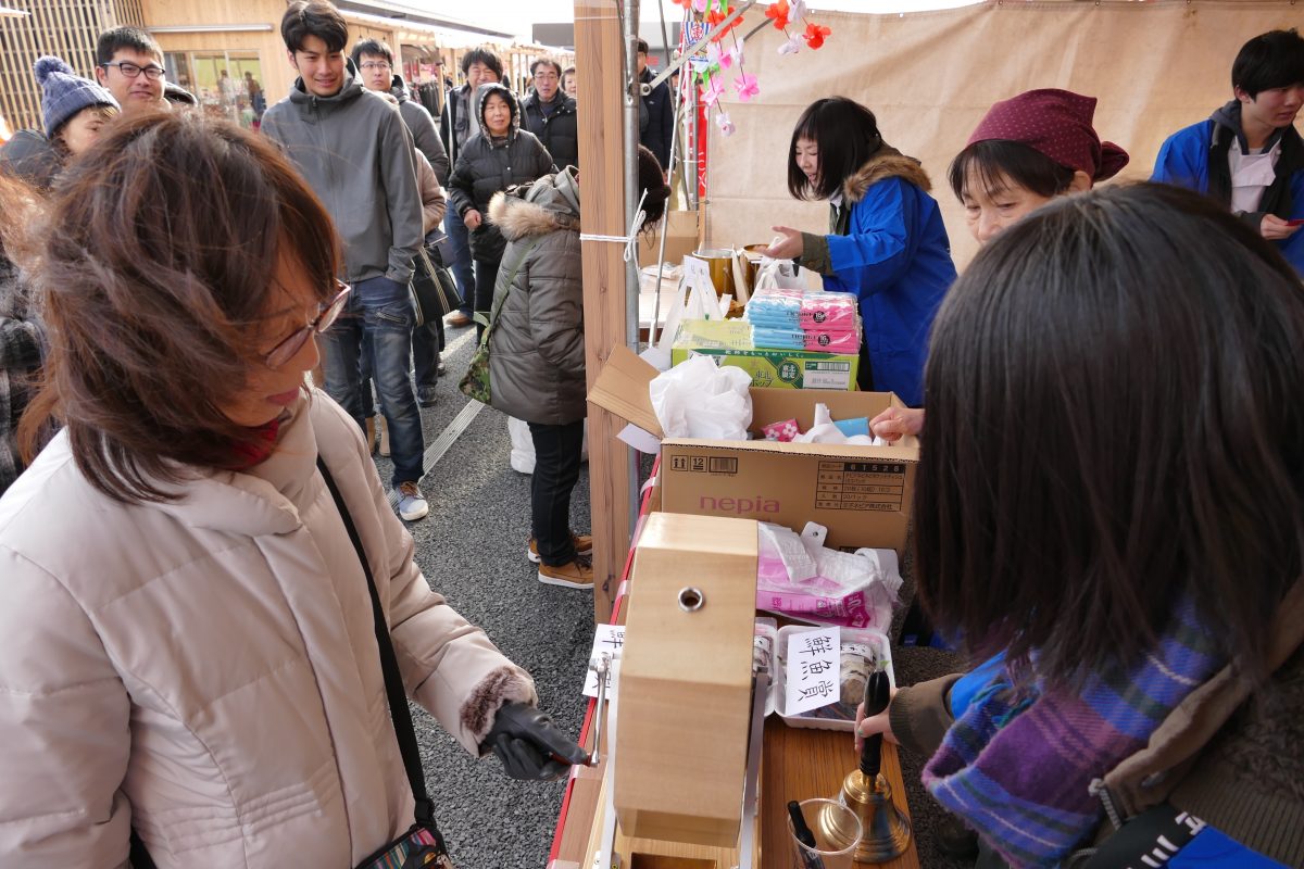 ガラポン抽選会２日目の様子！