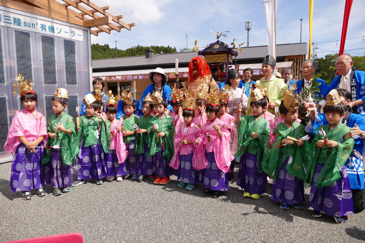 ９月１５日（日）上山八幡宮『神輿渡御・稚児行列』が”さんさん商店街”にやって来ます！