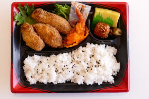 海鮮 マルセンの”牡蠣フェスティバル”熱々メニュー『かきフライ弁当』！