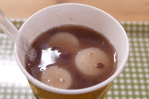 寒い日にピッタリ！南三陸町産の小豆をたっぷり使用した”ぜんざい”！さんさんマルシェ内『Vege Cafe』で提供中！