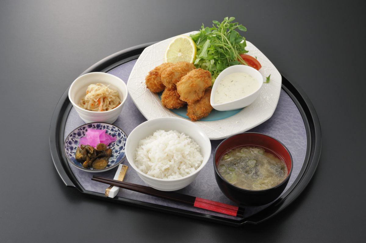 食楽 しお彩の”牡蠣・鱈フェスティバル”熱々メニュー『カキフライ御膳』！