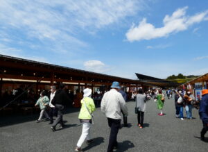 【さんさん商店街】へお越しになる際のカーナビ設定は【住所】で設定をお願いします！
