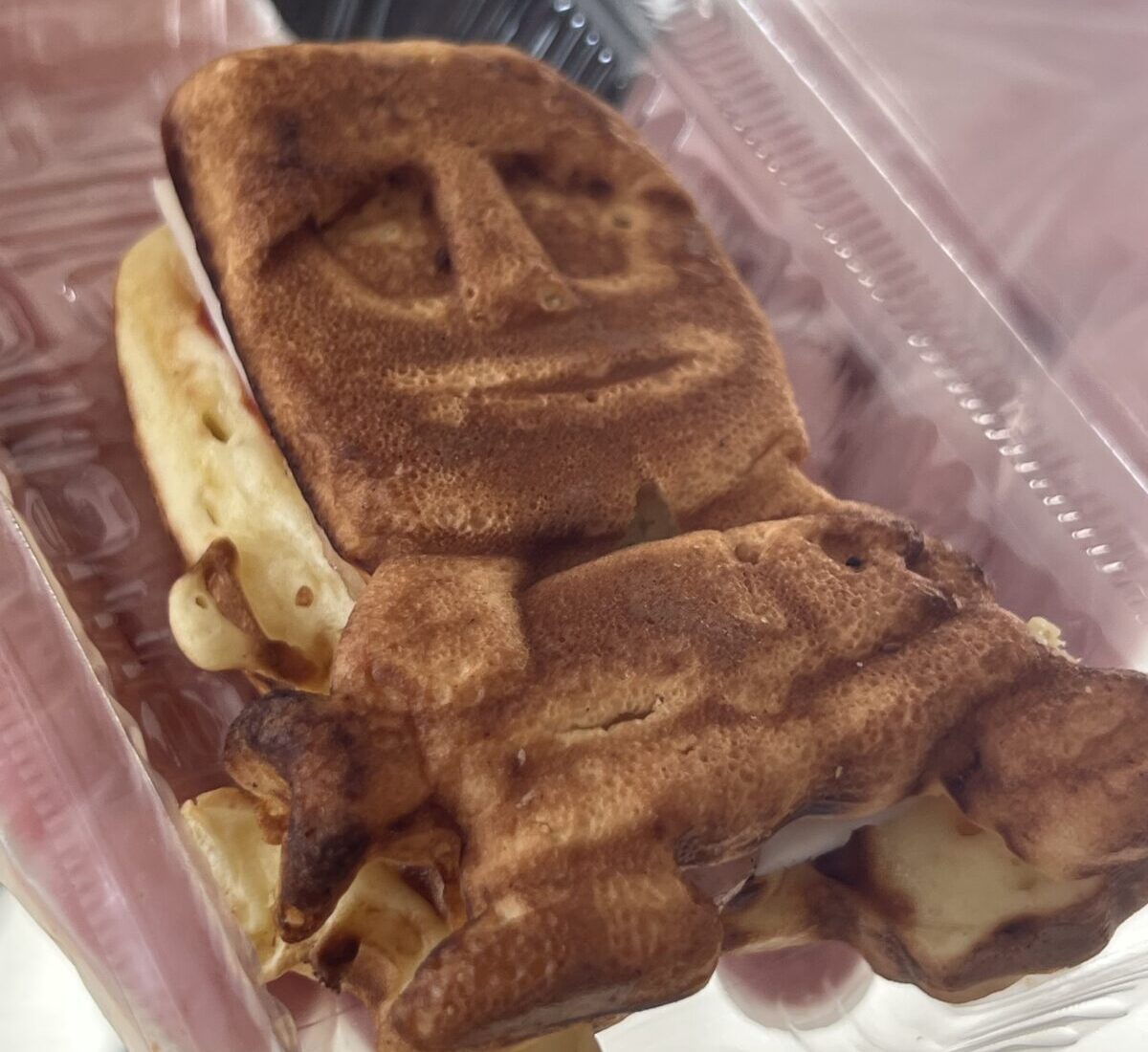 【出店レポート】南三陸高校 商業部の皆さんによるモアイサンド販売が行われました！（地域密着型マーケット）